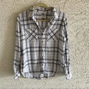 Medium Universal Thread Flannel Button Up